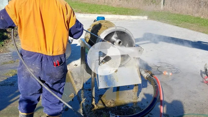 effluent-servicing